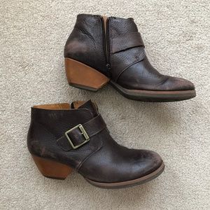 Korks Brown Leather Booties